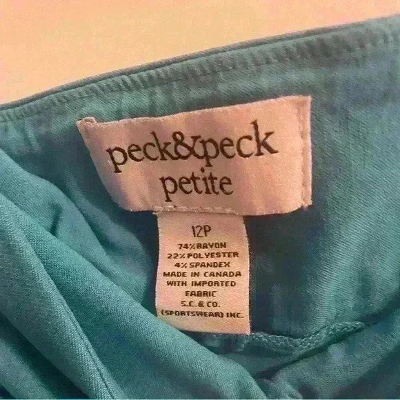 Peck & Peck Petite Bermuda Shorts. Size 12P - Picture 3 of 7